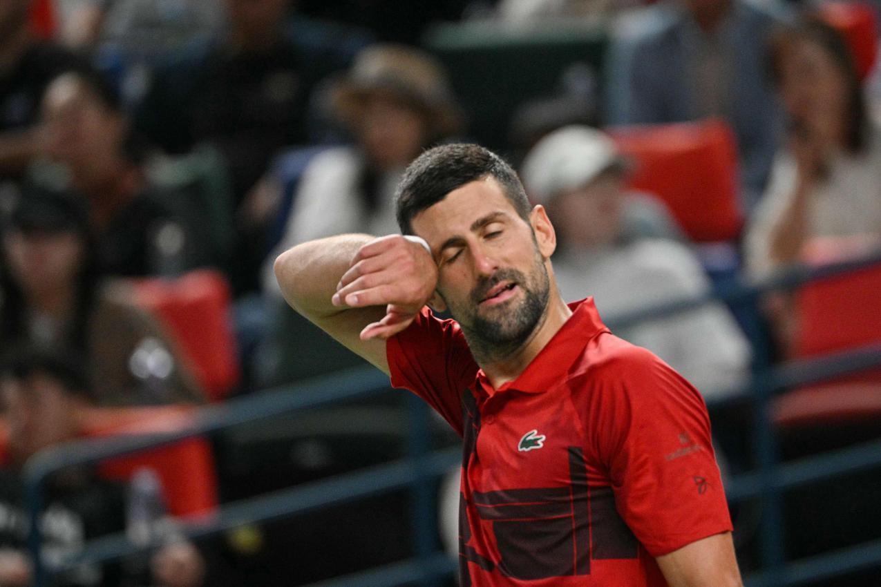 Auch Altstar Novak Djokovic soll die neue Regelung zugute kommen. © APA/afp / HECTOR RETAMAL