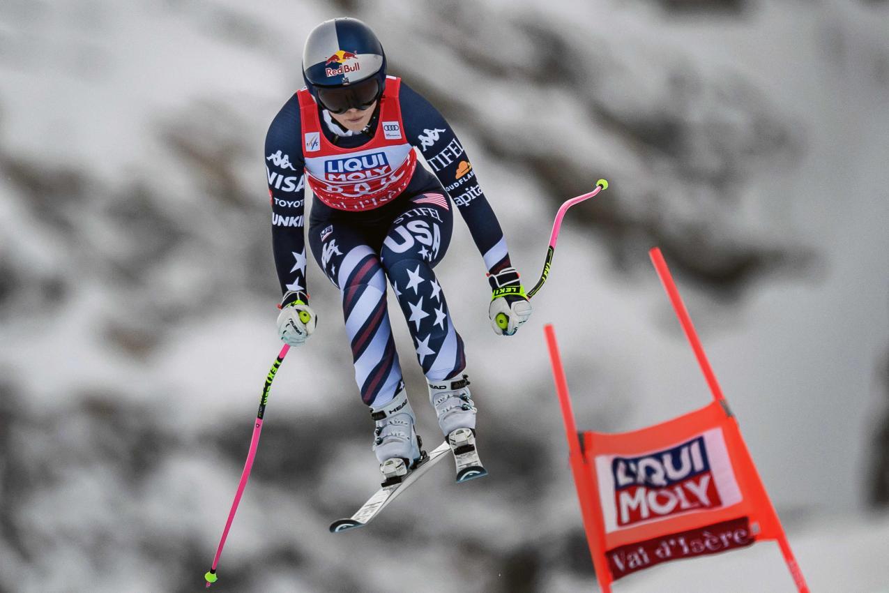 Auch Lindsey Vonn raste auf das Podest. © APA/afp / JEFF PACHOUD