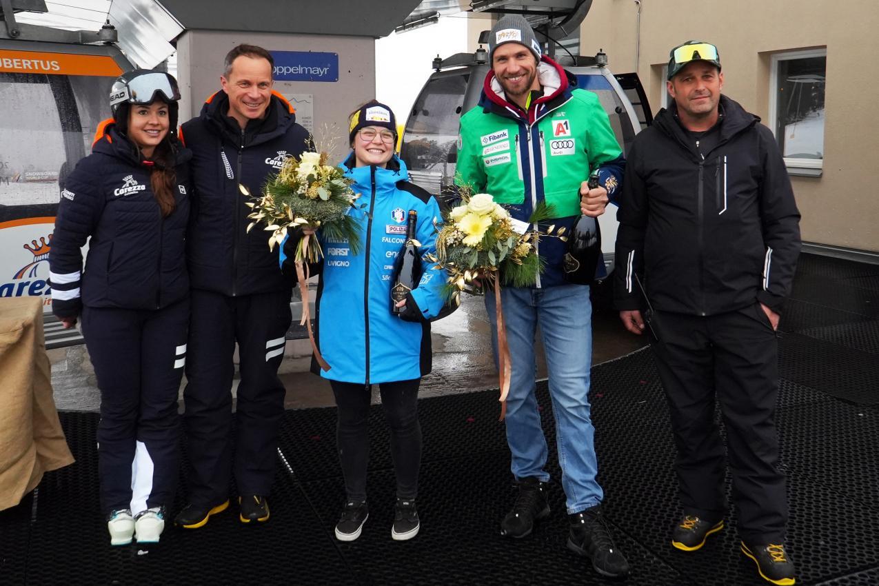 Jasmin Coratti bekam eine Gondel übereicht.