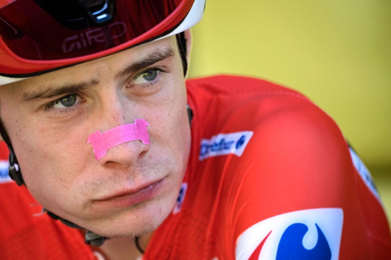 Jonas Vingegaard könnte erstmals am Giro teilnehmen. © APA/afp / MIGUEL RIOPA