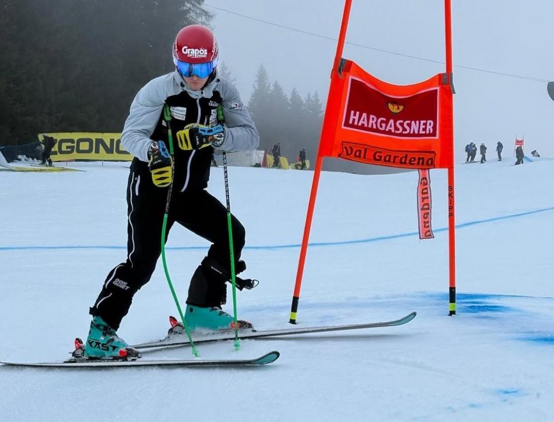 Tommy Lochmann prägt sich die Saslong ein.