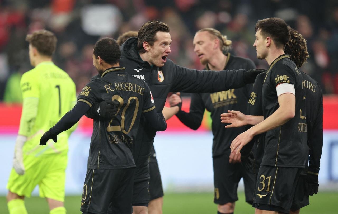 Coup in München: Der FC Augsburg hat die Bayern bezwungen. © APA/afp / ALEXANDRA BEIER