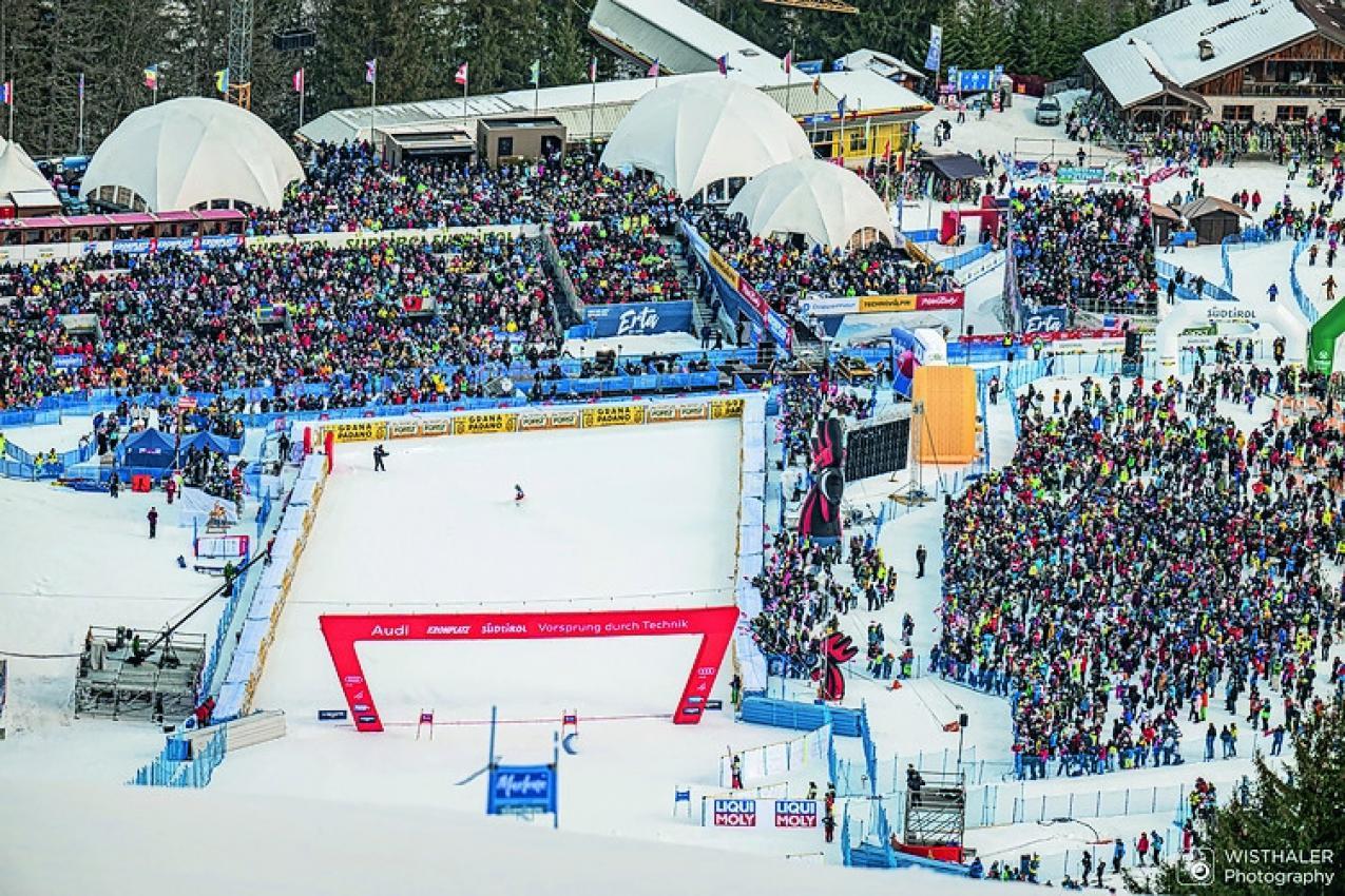 Der Riesentorlauf am Kronplatz ist einer der spektakulärsten im Damen-Zirkus. © Harald Wisthaler
