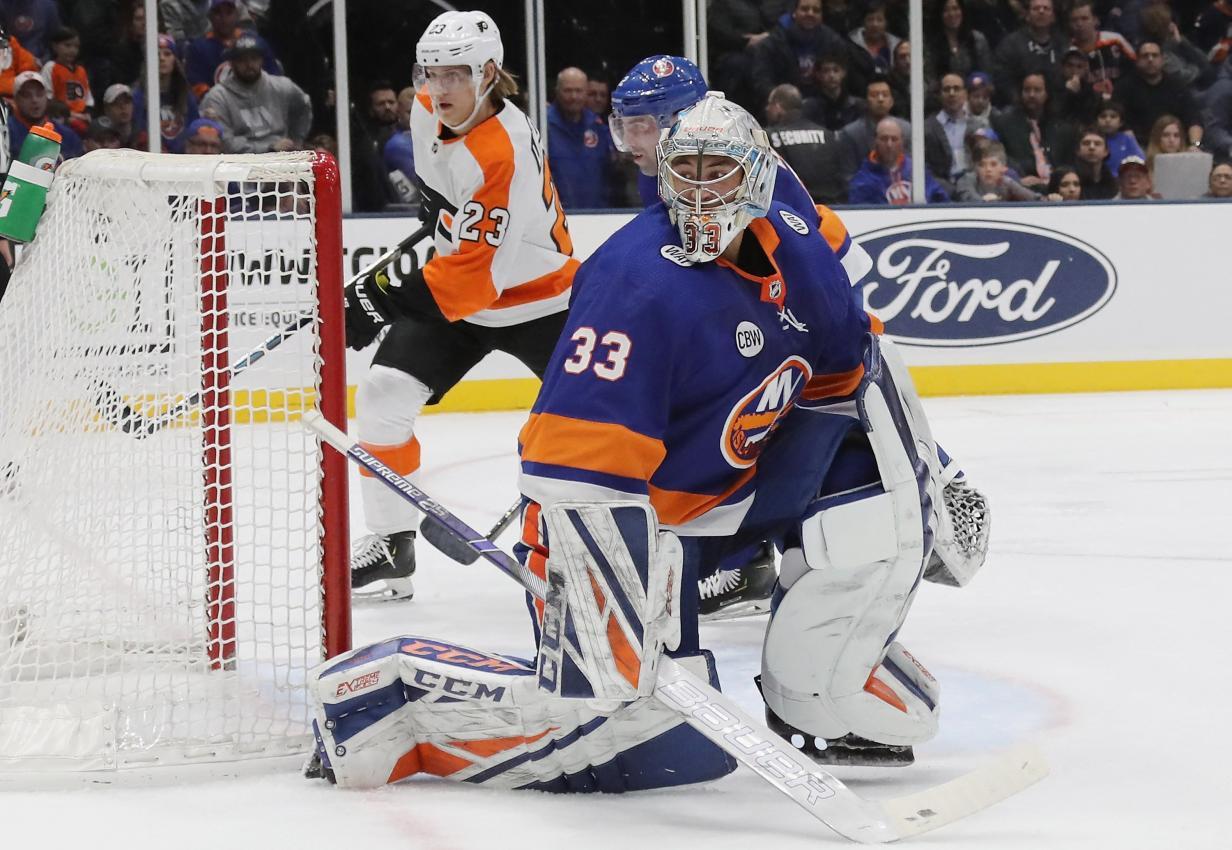 Gibson in goal for the New York Islanders. He guarded the net 14 times for this NHL club. © GETTY IMAGES NORTH AMERICA / BRUCE BENNETT