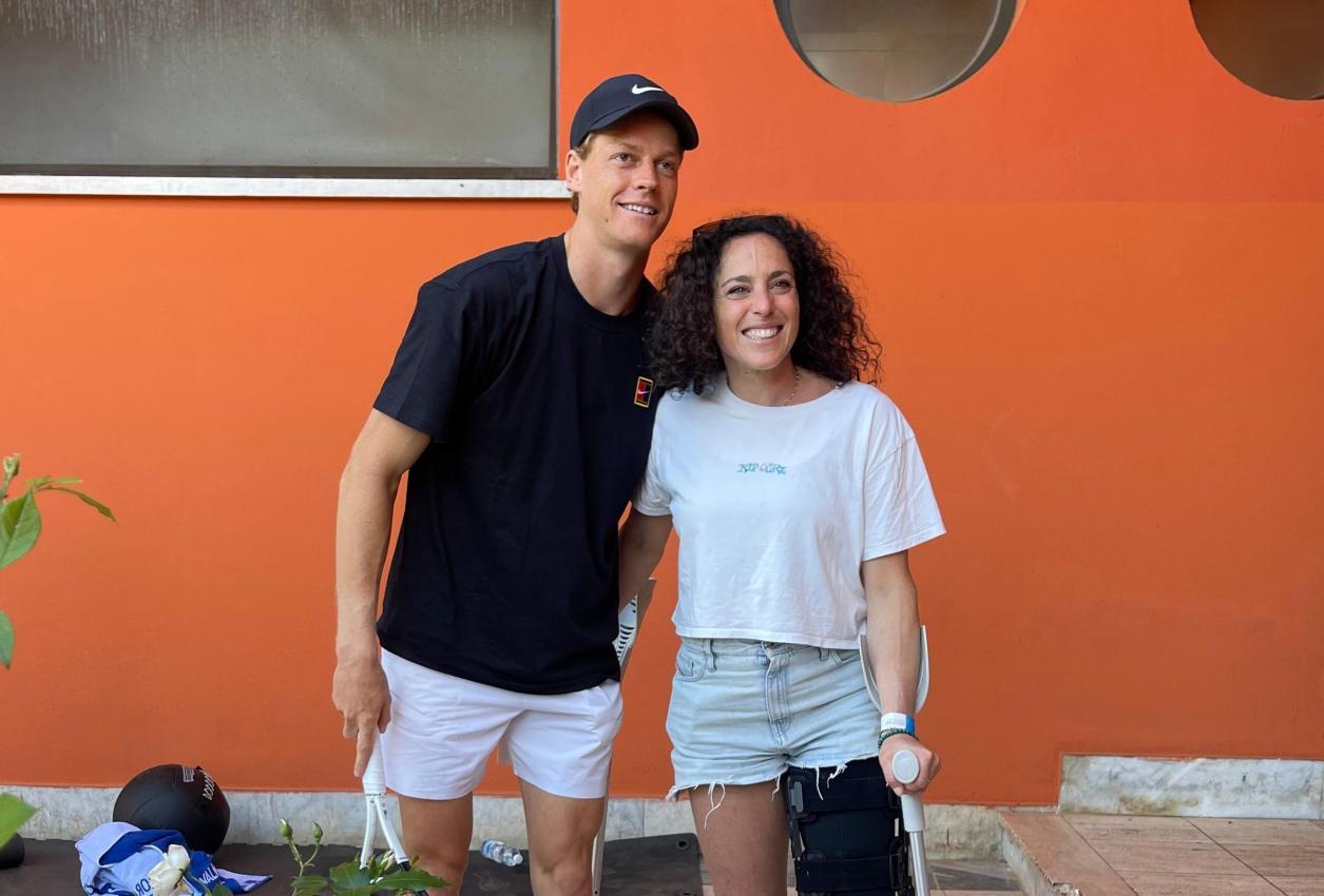 Jannik Sinner mit Federica Brignone beim Turnier in Rom im vergangenen Mai.