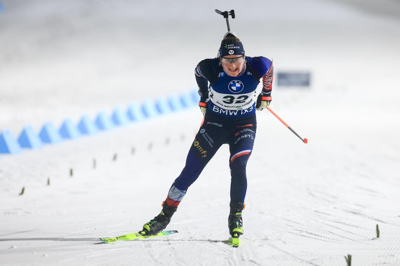 Justine Braisaz-Bouchet schnappte sich den Einzel-Sieg in Nove Mesto. © ANSA / MARTIN DIVISEK