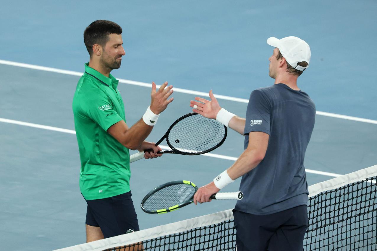 Novak Djokovic schlug Botic van de Zandschulp. © APA/afp / DAVID GRAY