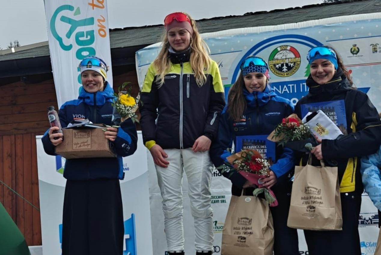 Das Podest in der U16 der Langläuferinnen.