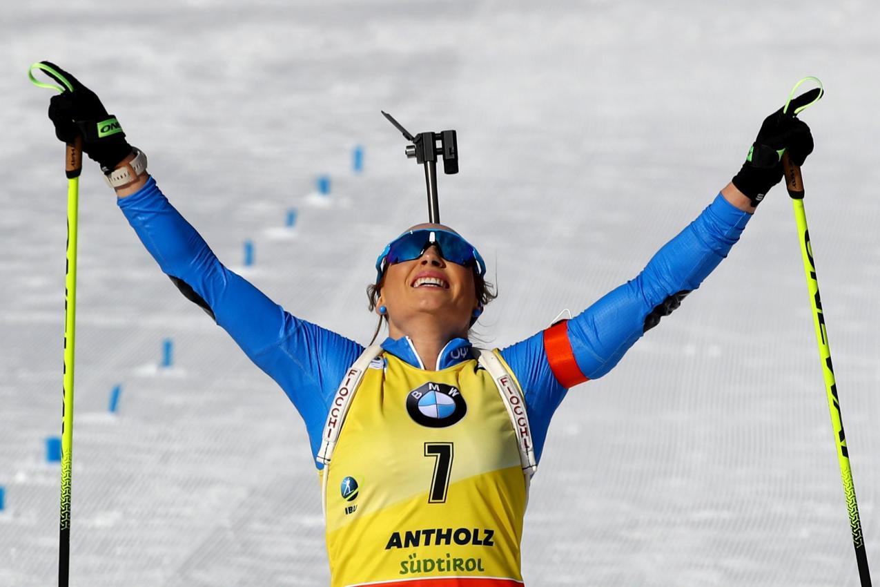 Dorothea Wierer jubelt bei der Heim-WM.