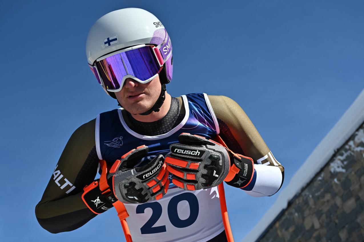 Elian Lehto hat sich verletzt. © AFP / FABRICE COFFRINI