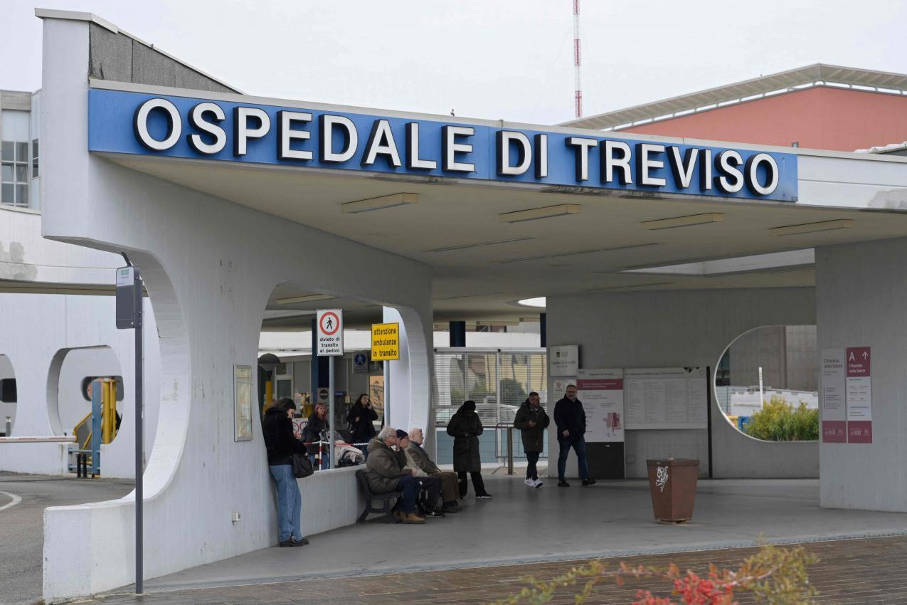 Lindsey Vonn soll in Treviso operiert worden sein. © APA/afp / ANDREA PATTARO