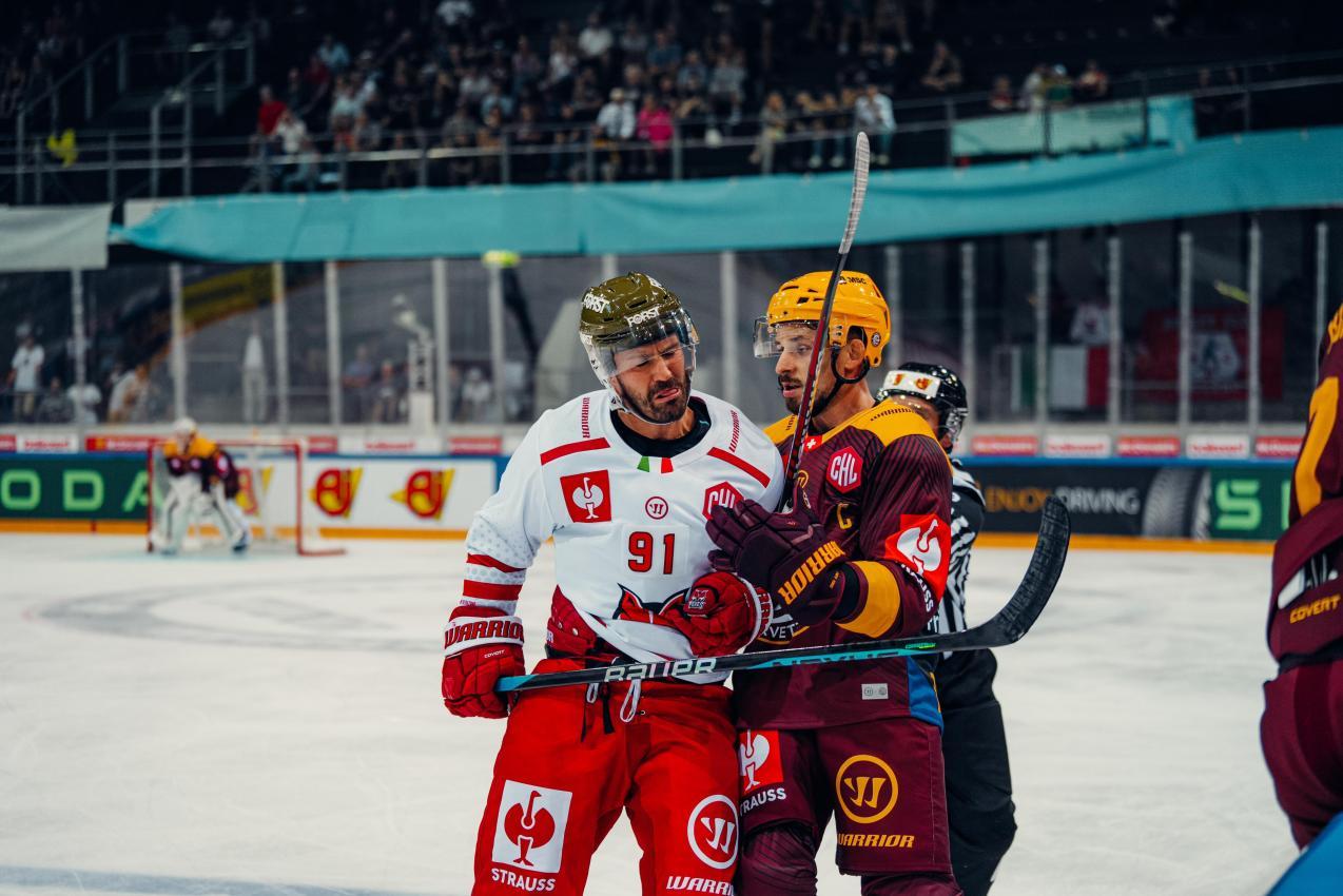 Mike Halmo (links) hat beim HC Bozen Legendenstatus. © Nabil Kacem