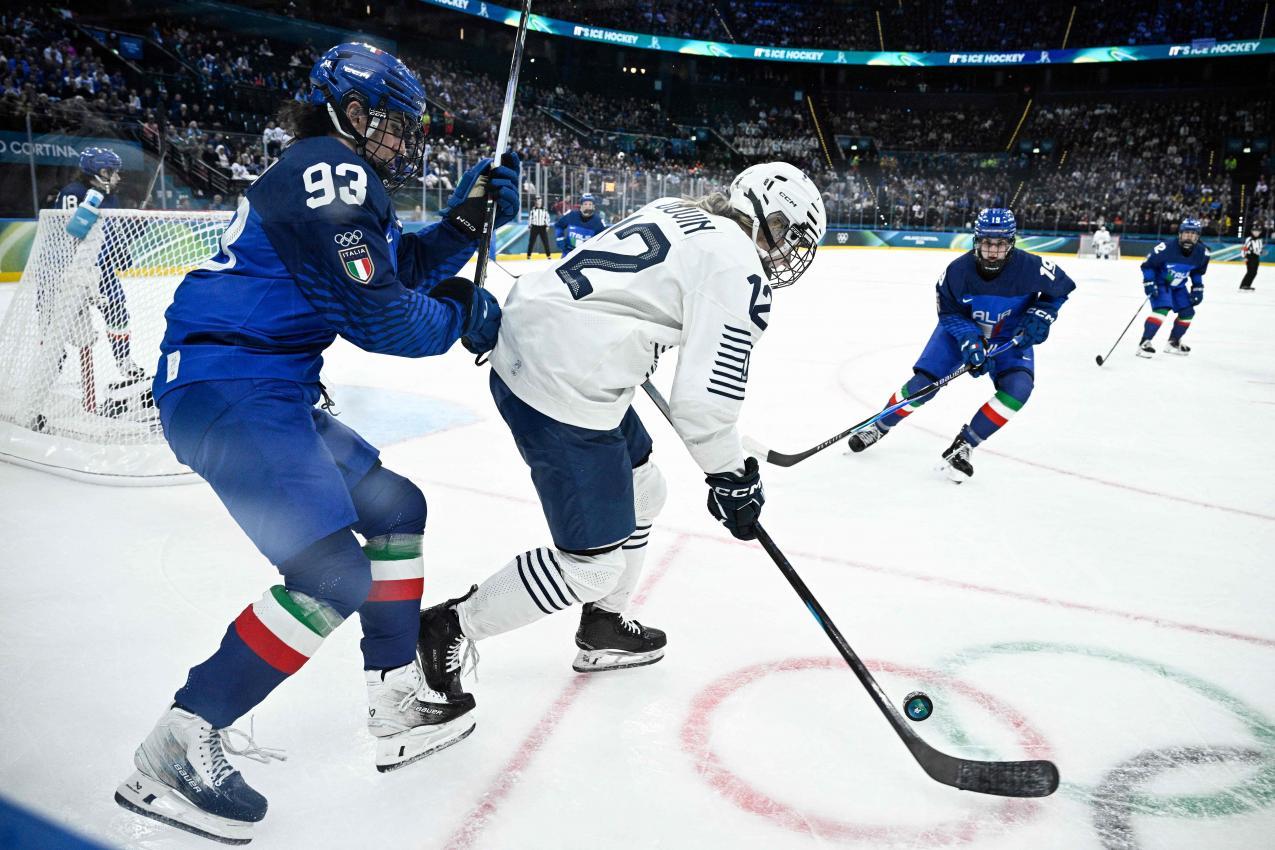 Nadia Mattivi und Italien feierten einen umjubelten Sieg. © APA/afp / JULIEN DE ROSA