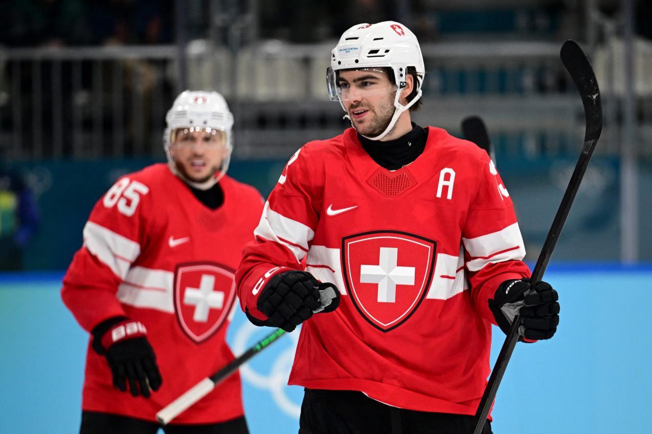 Nico Hischier schoss sein ertes Olympia-Tor. © APA/afp / PIERO CRUCIATTI