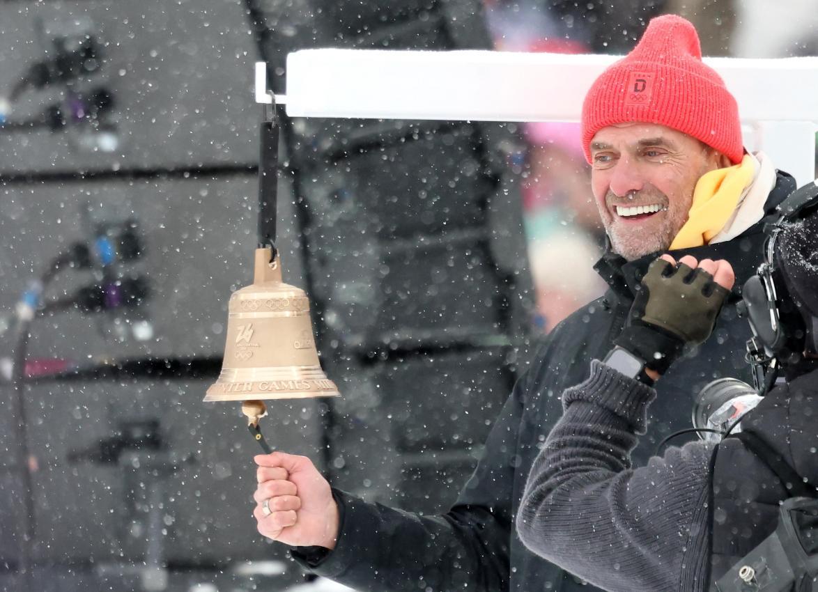 Vor der Schlussrunde läutete Klopp motiviert die Glocke. © ANSA / PIERRE TEYSSOT