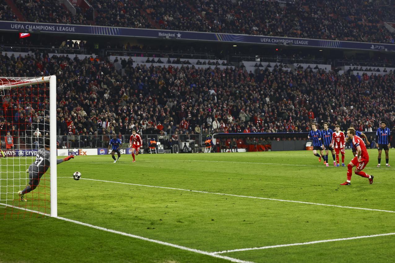 Bayerns Harry Kane meldete sich gegen Atalanta zurück. © ANSA / ANNA SZILAGYI