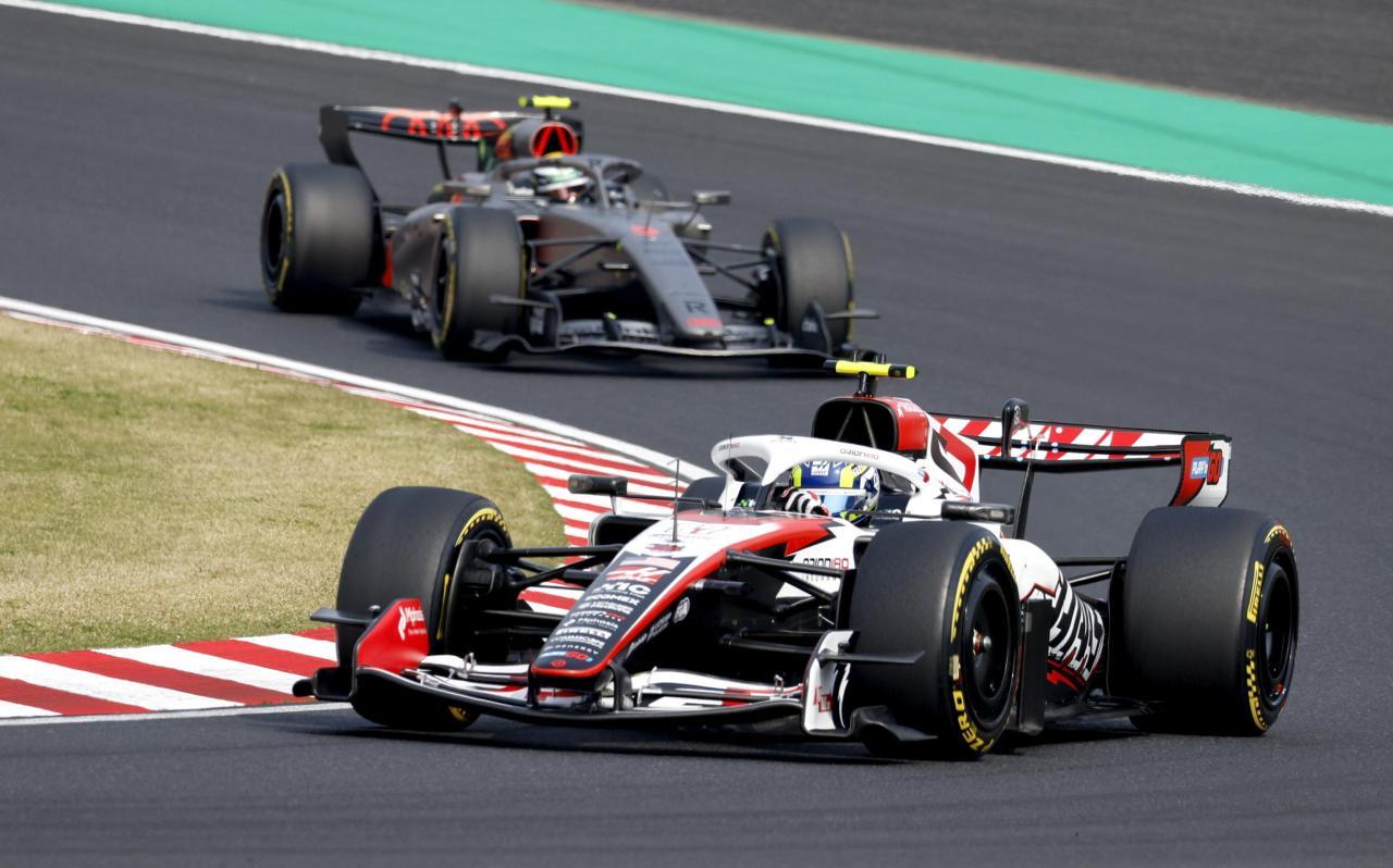 Da war Bearman noch im Rennen: Der Haas-Pilot crashte böse. © ANSA / FRANCK ROBICHON