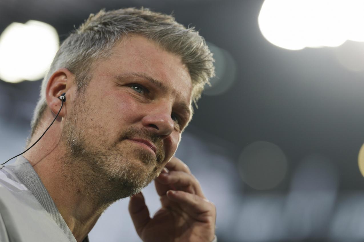 Der Köln-Coach muss sich etwas einfallen lassen. © ANSA / CHRISTOPHER NEUNDORF