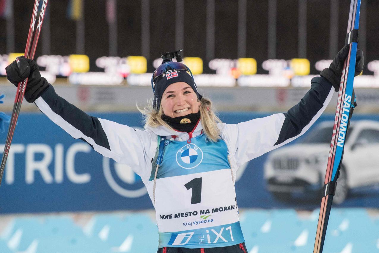 Ex-Biathletin Marte Olsbu Röiseland wird zum zweiten Mal Mama. © APA/afp / MICHAL CIZEK