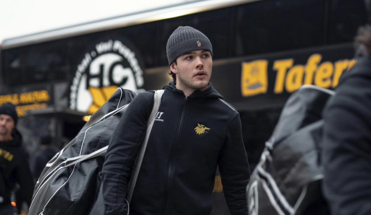 Für Tommy Purdeller & Co. steht zum Start eine Auswärtsreise nach Salzburg an.