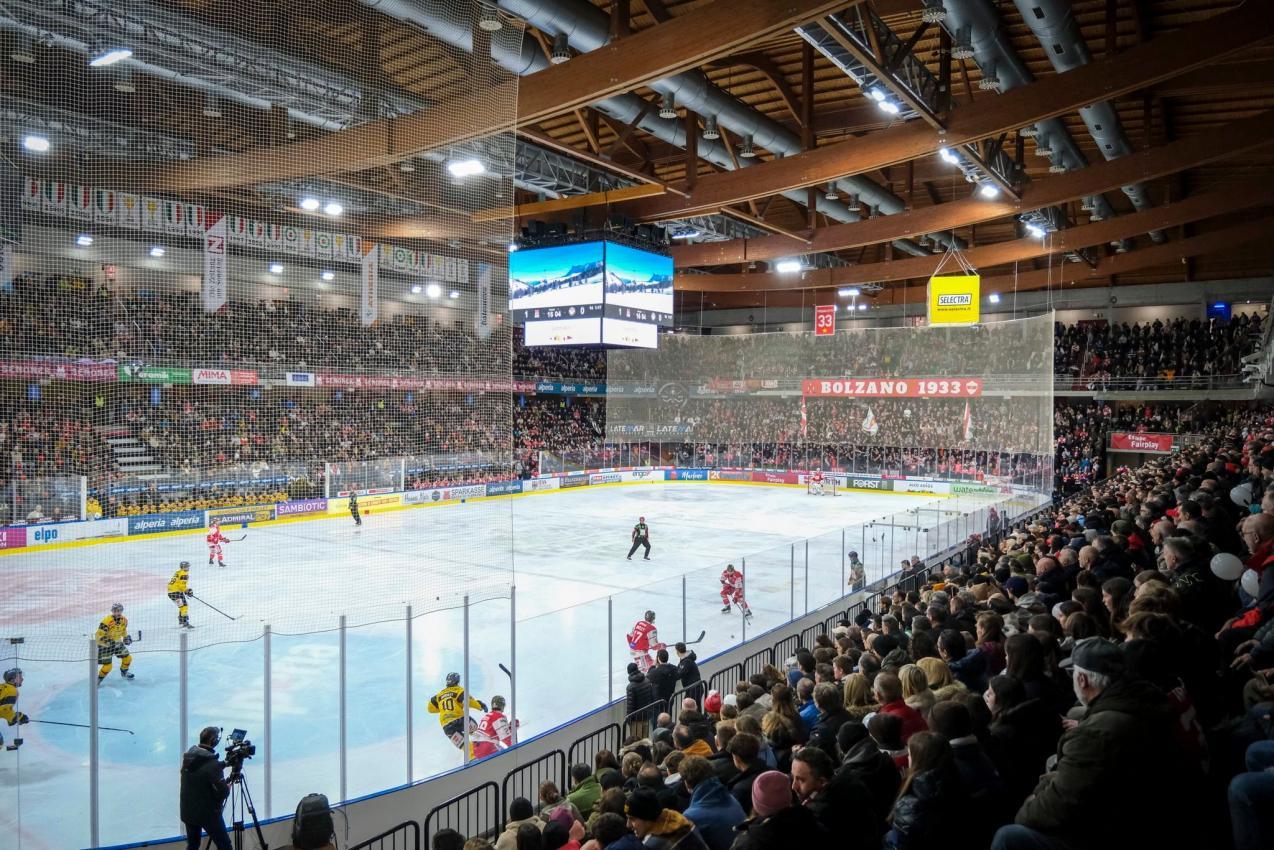 Jedes der vier Saisonspiele zwischen Bozen und Pustertal war heuer ausverkauft. © Vanna Antonello