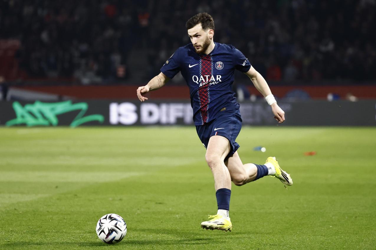 Khvicha Kvaratskhelia trifft mit PSG auf Chelsea. © ANSA / CHRISTOPHE PETIT TESSON