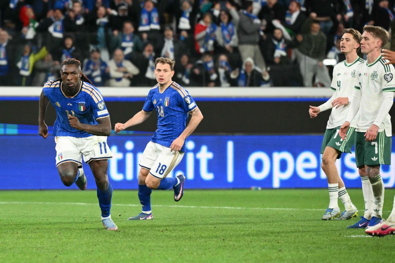 Nach dem Sieg über Nordirland müssen Moise Kean und Co. auch Bosnien biegen. © APA/afp / ALBERTO PIZZOLI