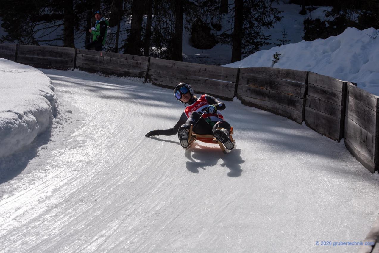 Theresa Hilpold ist die neue Sportrodel-Landesmeisterin.