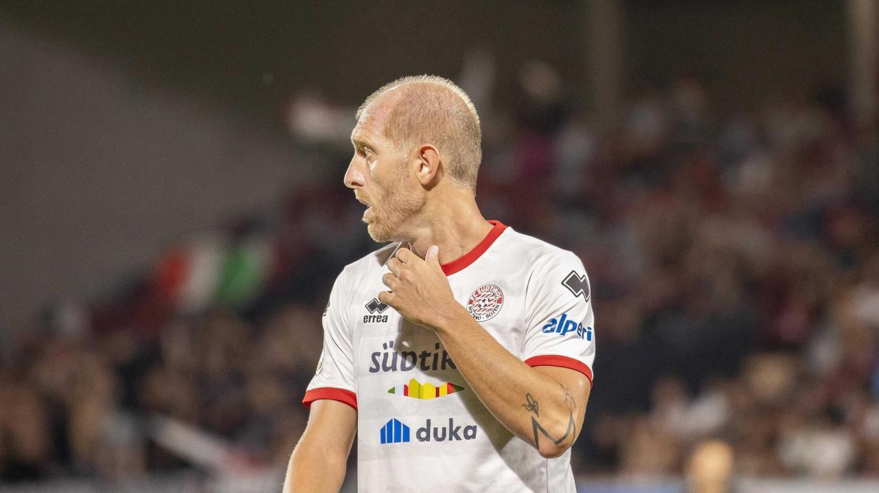 Andrea Masiello steht vor seinem Jubiläumsspiel.