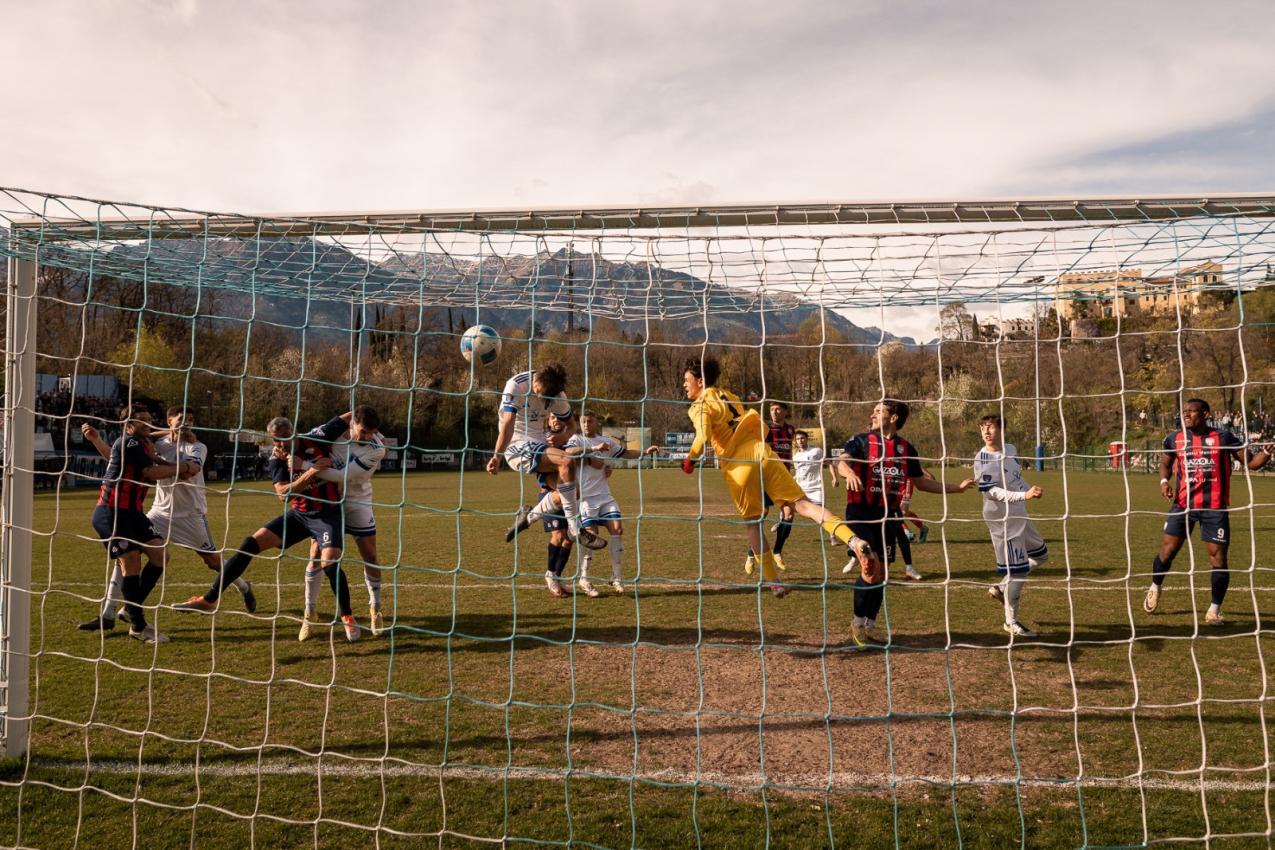 Die Szene zum Ausgleich: Samuel Villgrattner köpft unbedrängt zum 1:1 ein.
