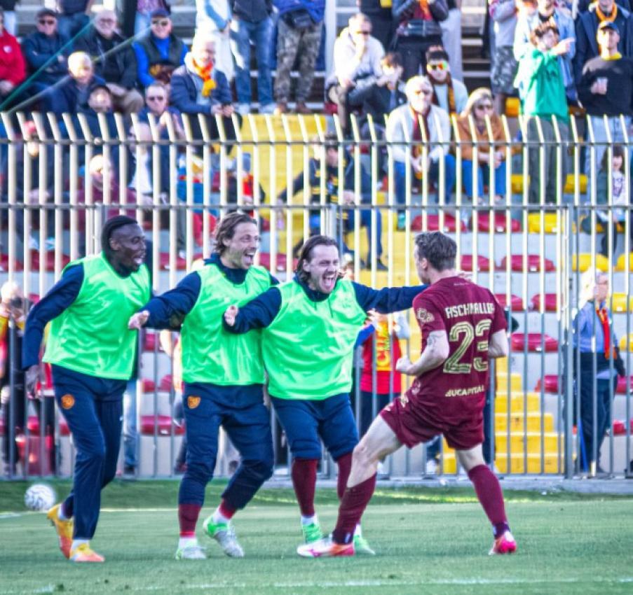 Manuel Fischnaller hat einen Lauf. © Ravenna Football Club