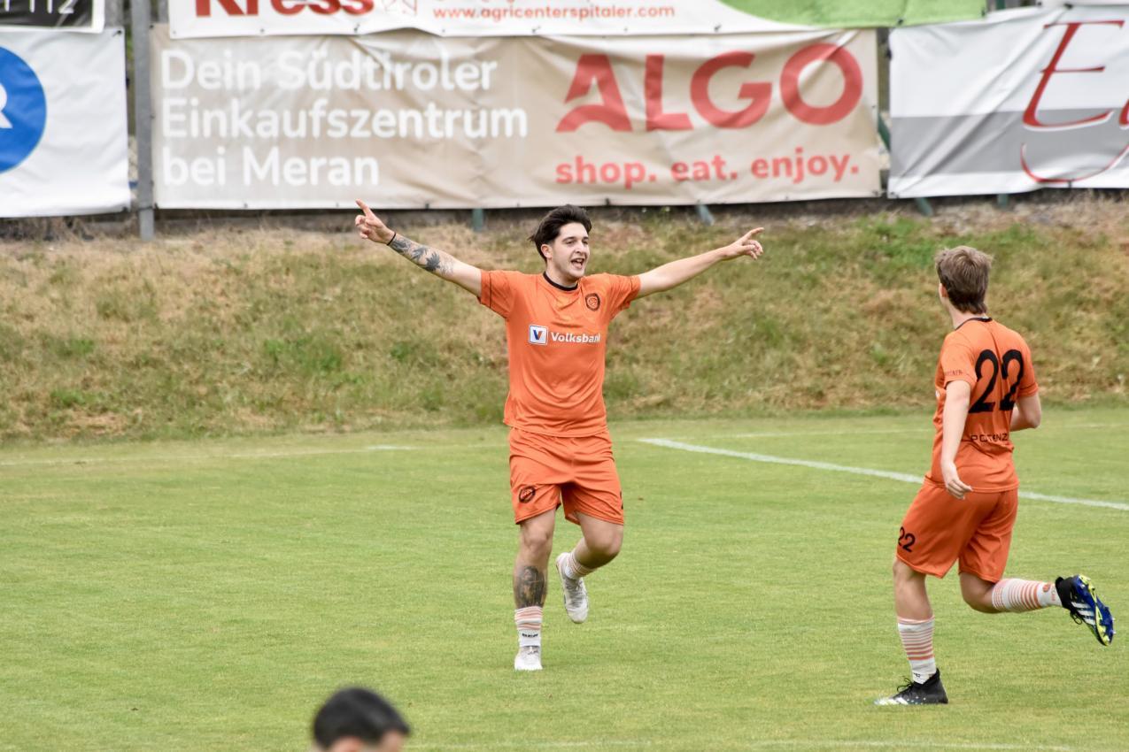Matchwinner für den Bozner FC: Elia Zeni (links). © DLife