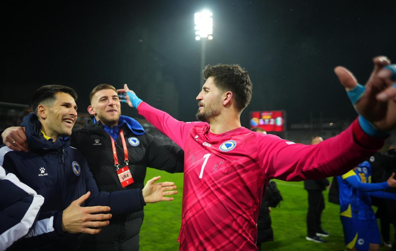 Nikola Vasilj kritisierte Gianluigi Donnarumma scharf. © ANSA / NIDAL SALJIC