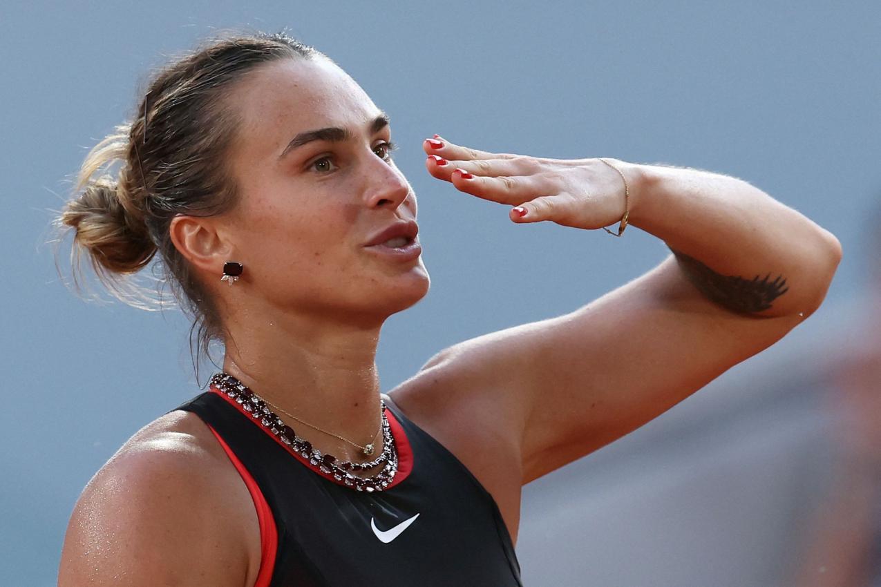 Aryna Sabalenka sprach Sinner Mut zu. © APA/afp / ALAIN JOCARD