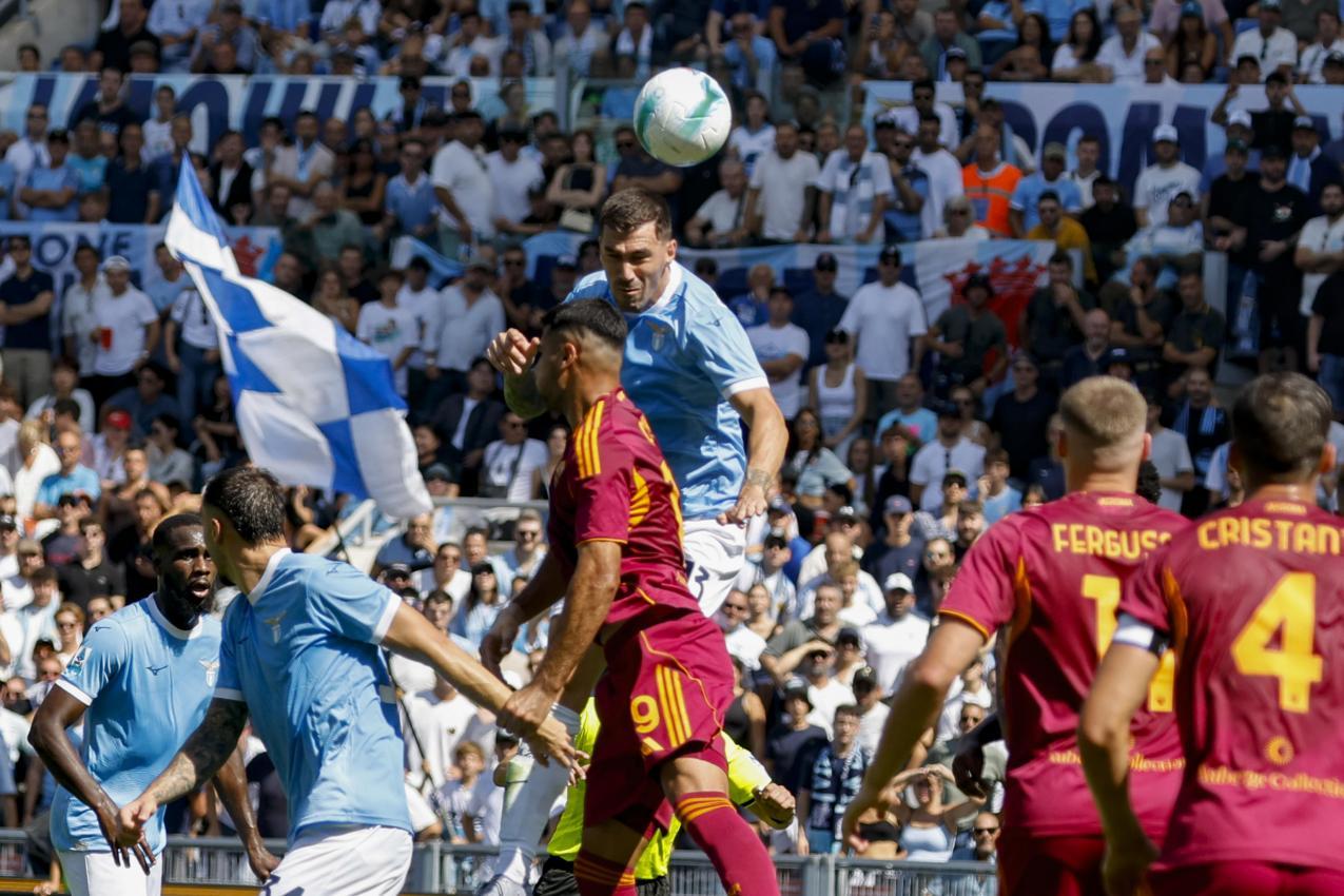 Das verschobene Rom-Derby sorgt für Streit. © ANSA / FABIO FRUSTACI / Z23