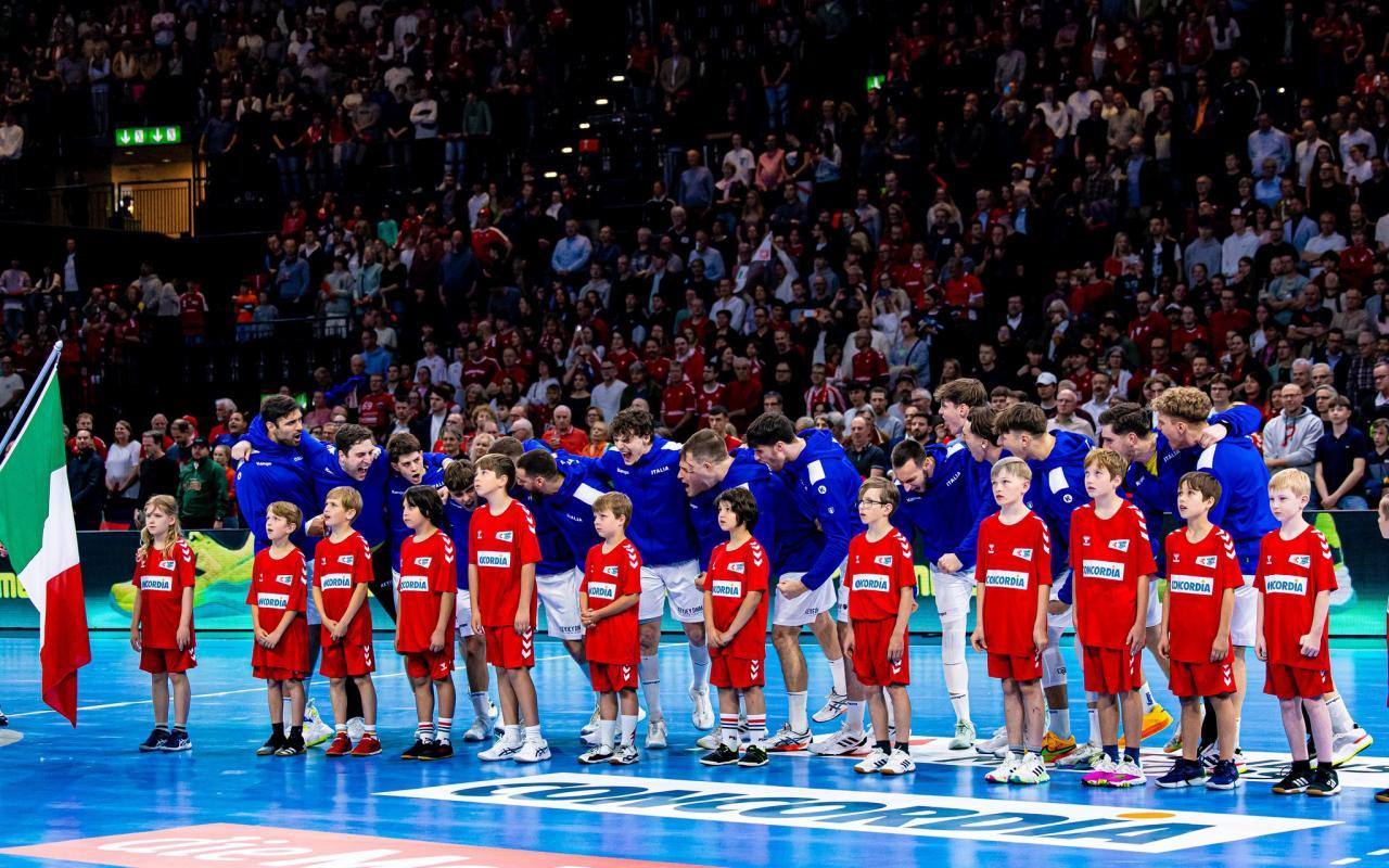 Die Azzurri vor dem Hinspiel in Zürich. © FIGH