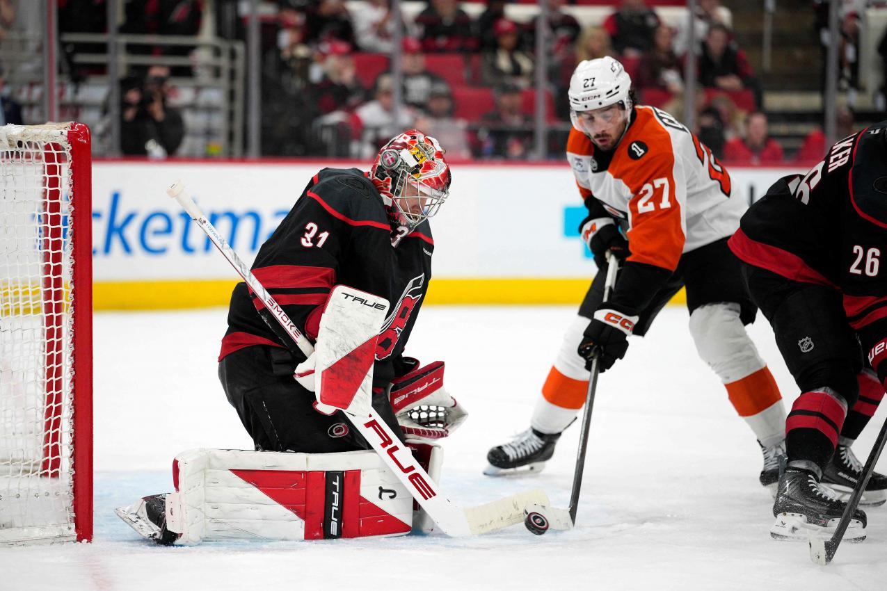 Eine Bank: Torhüter Frederik Andersen © APA / JACOB KUPFERMAN