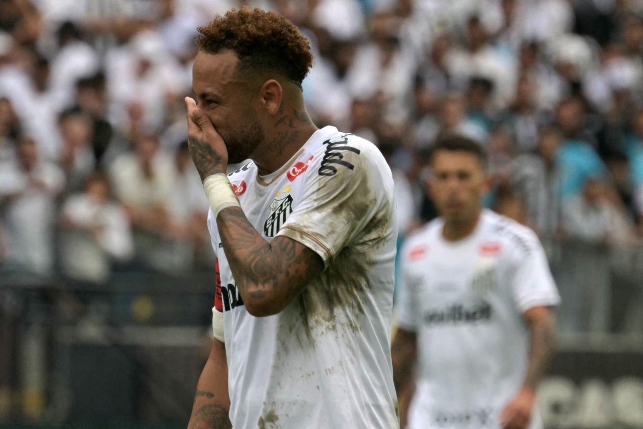 Eine Entscheidung empörte Neymar. © APA/afp / NELSON ALMEIDA