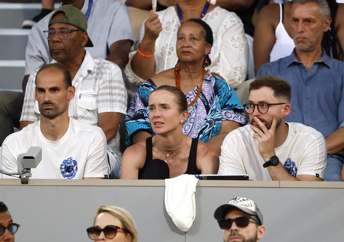 Elina Svitolina fieberte auf der Tribüne mit. Die Ukrainerin ist mit Monfils verheiratet. © ANSA / YOAN VALAT