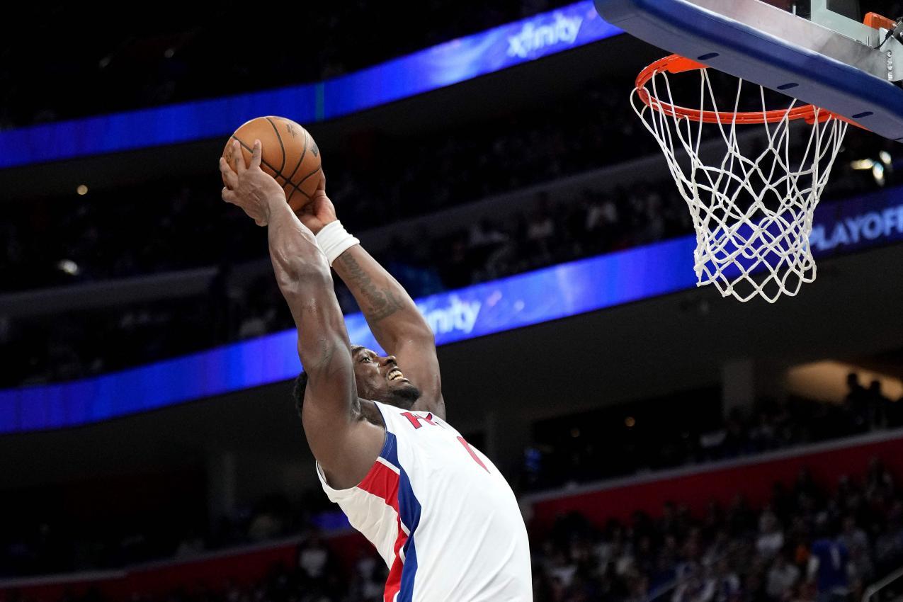 Jalen Duren und die Pistons sind eine Runde weiter. © APA / NIC ANTAYA