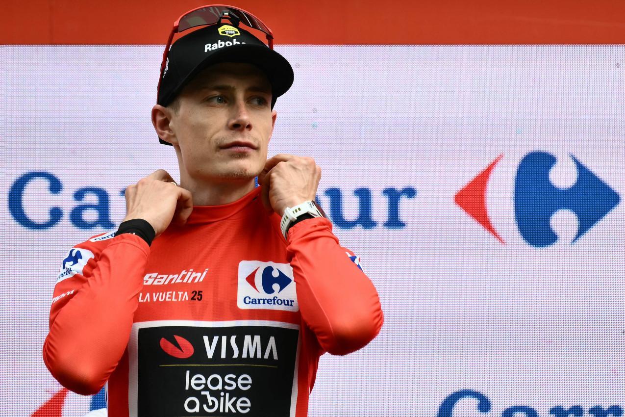 Jonas Vingegaard geht mit seinem Team nicht immer konform. © APA/afp / MARCO BERTORELLO