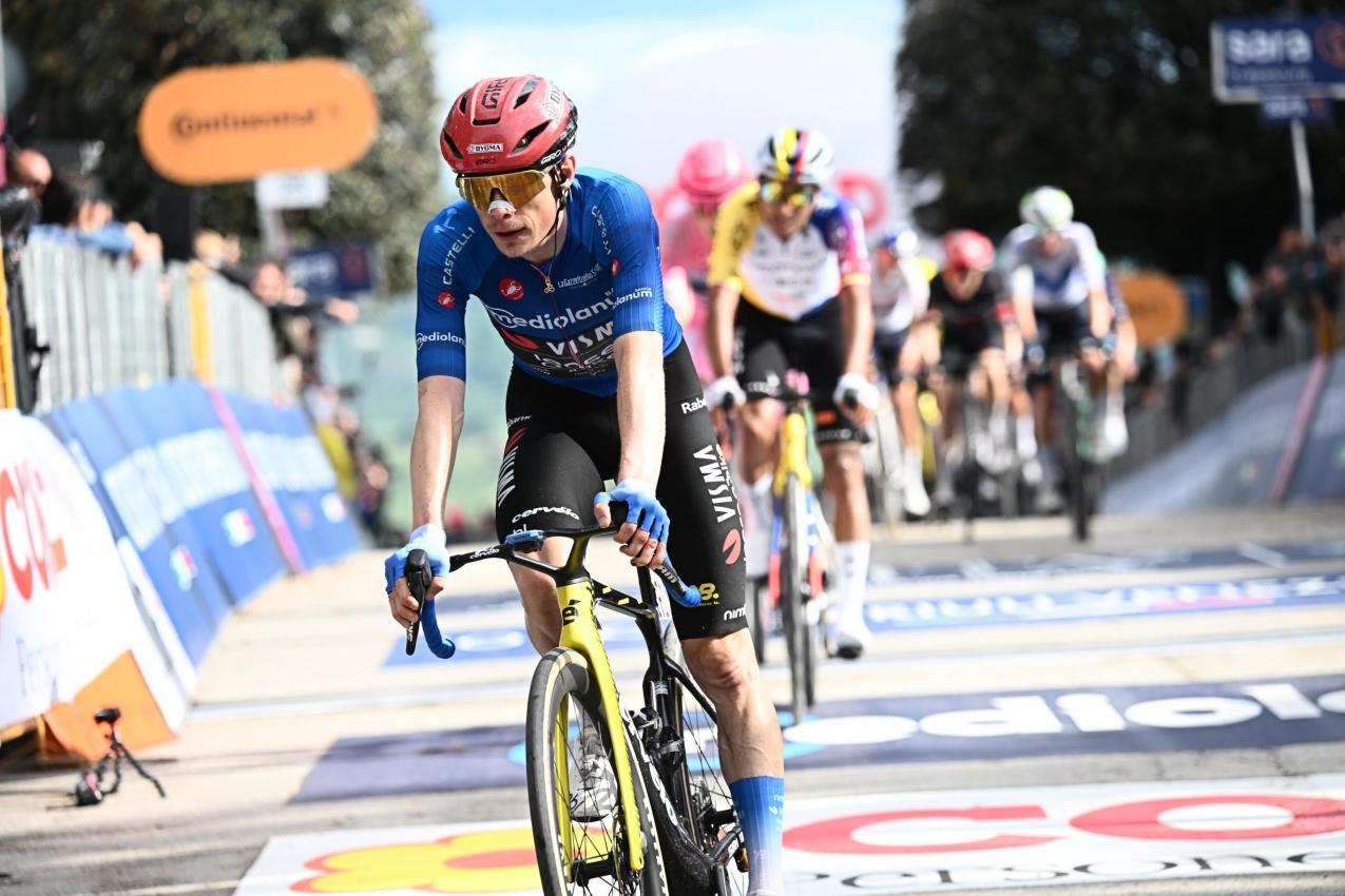 Jonas Vingegaard hat beim Giro noch zu kämpfen. © ANSA / LUCA ZENNARO