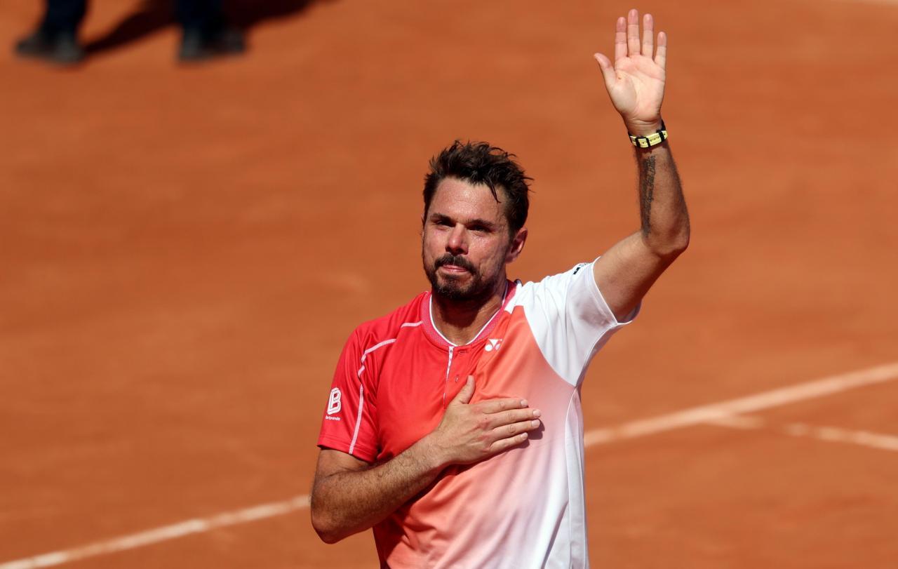 Wawrinka verlässt den Sand von Roland Garros. © ANSA / MOHAMMED BADRA