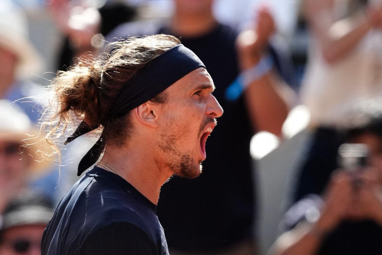 Alexander Zverev hat die French Open gewonnen. © APA/afp / DIMITAR DILKOFF