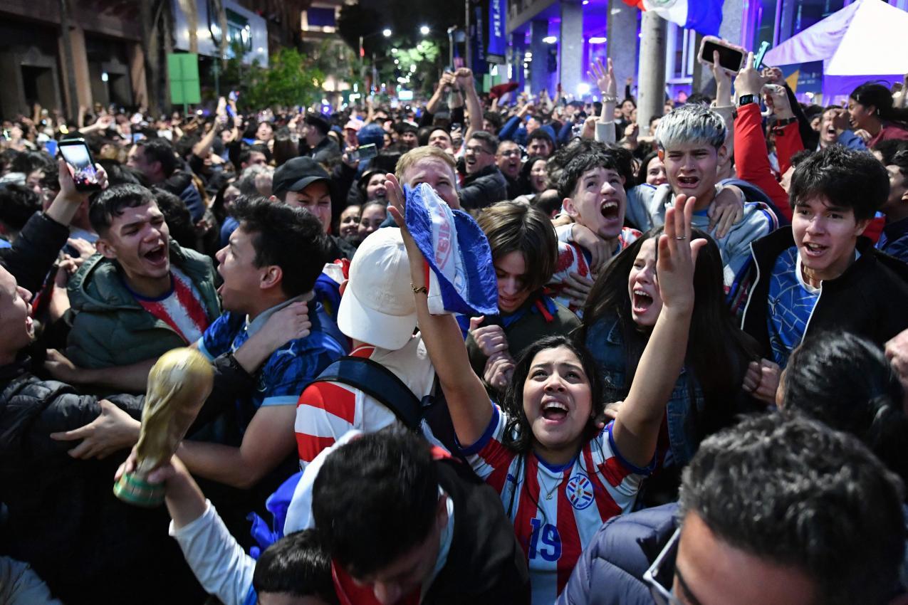 AUch in Paraguay wurde ordentlich gefeiert. © APA/afp / DANIEL DUARTE