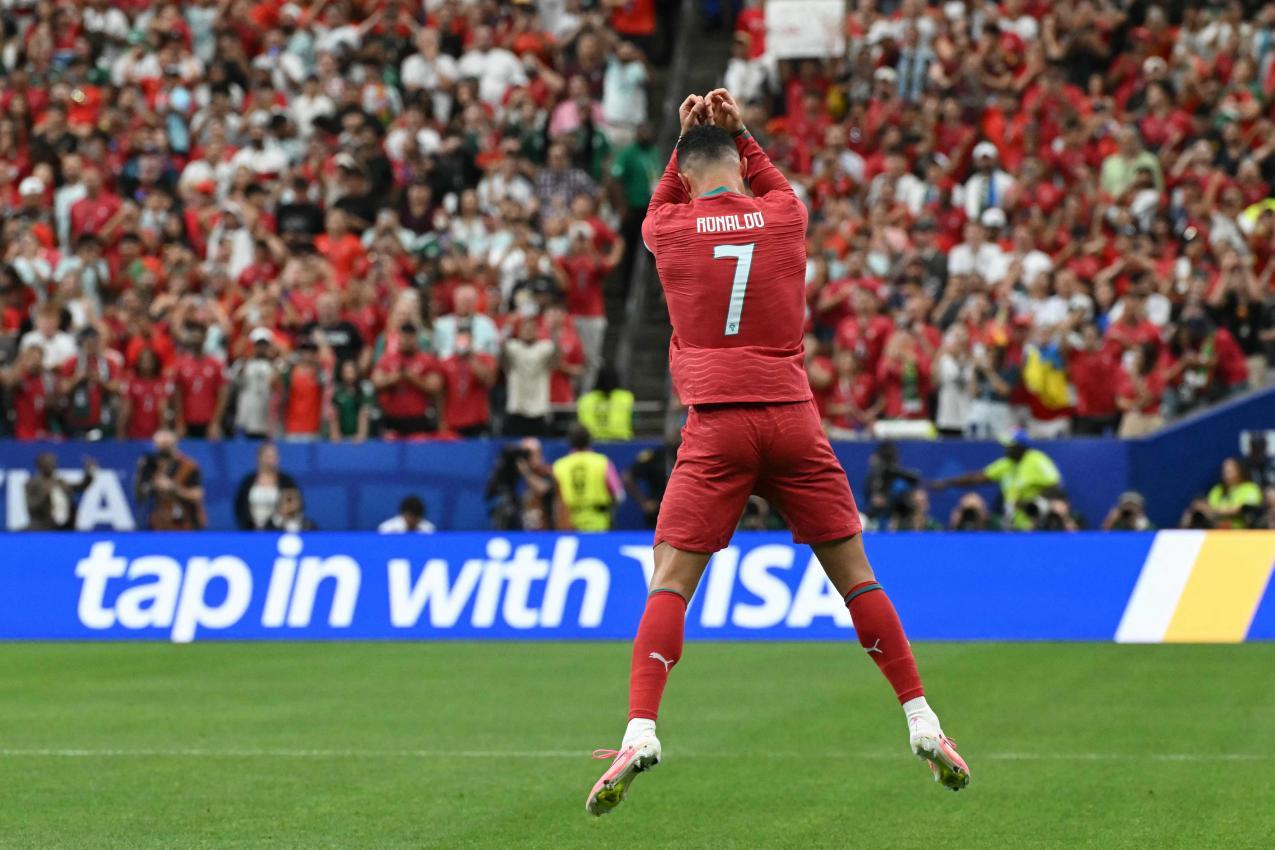 Der ikonische Torjubel von Cristiano Ronaldo. © APA/afp / RONALDO SCHEMIDT