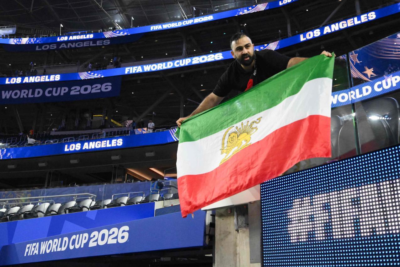 Die Nationalhymne Irans wurde ausgebuht, ansonsten blieb die Stimmung friedlich. © APA/afp / PATRICK T. FALLON