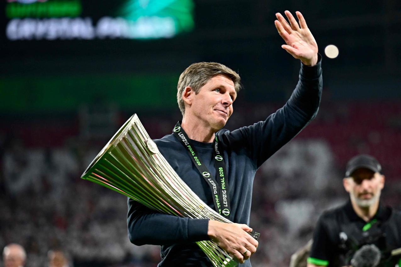 Glasner verabschiedete sich mit dem Gewinn der Conference League von Crystal Palace. © APA/afp / TOBIAS SCHWARZ