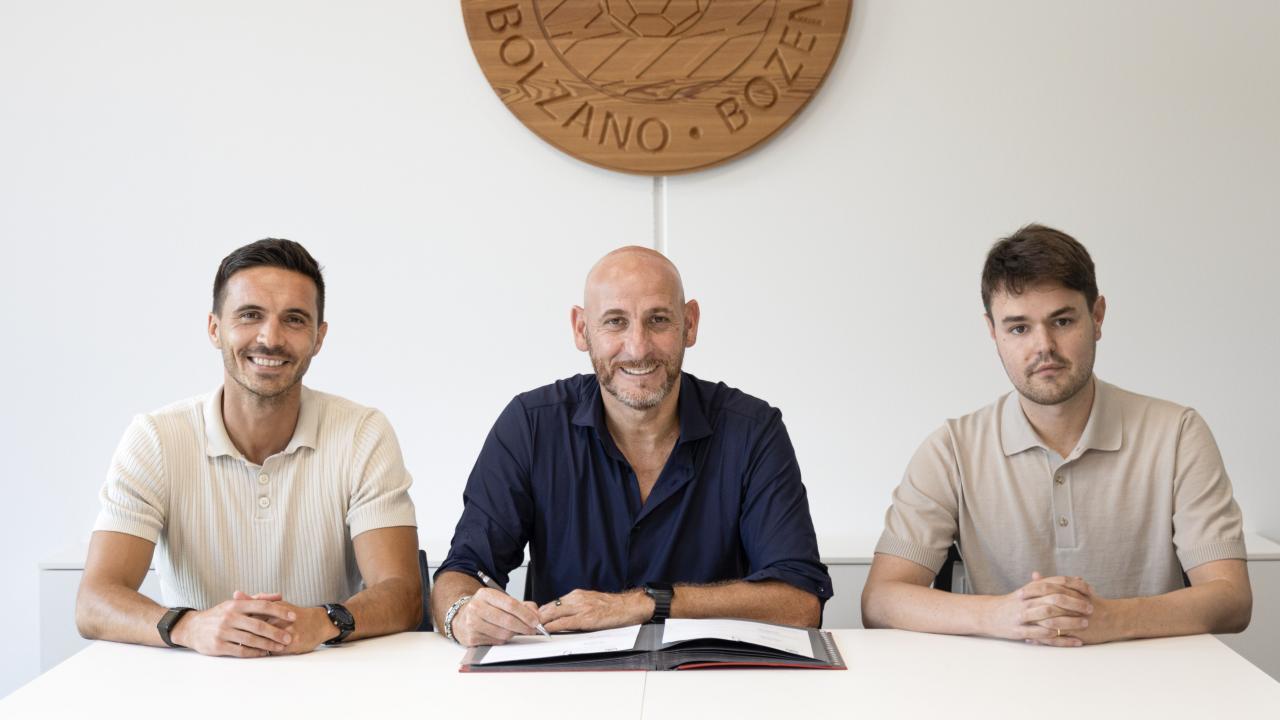 Hannes Fink, Possanzini und Matteo Lovisa im FCS-Center.