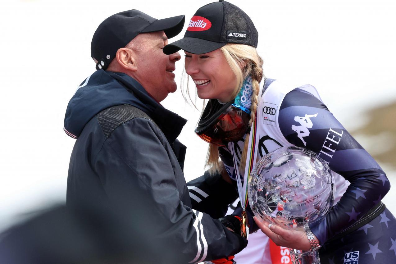 Johan Eliash und Mikaela Shiffrin sind sich längst nicht mehr grün. © APA/afp / CHARLY TRIBALLEAU